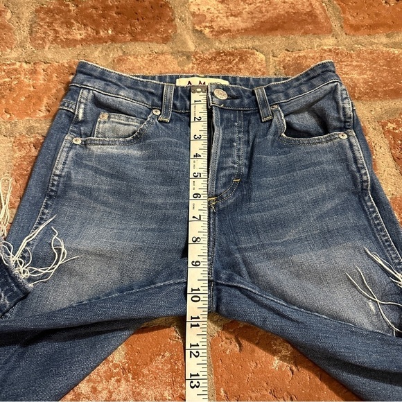 AMO size 25 Babe wash Divebar Destroy frayed hem straight distressed blue jeans - Picture 11 of 14